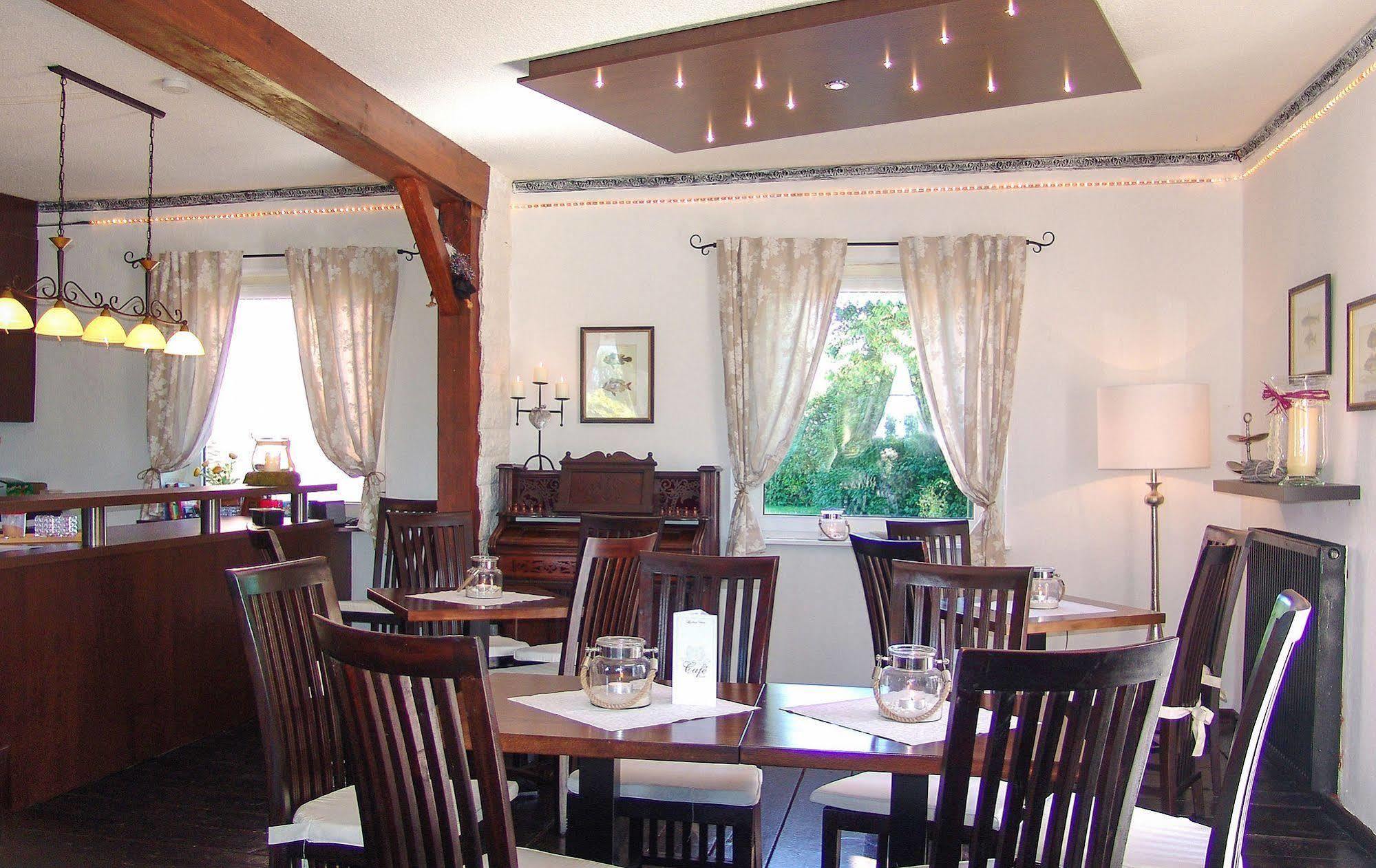Hotel Garni Landhaus Uttum Krummhoern Ngoại thất bức ảnh